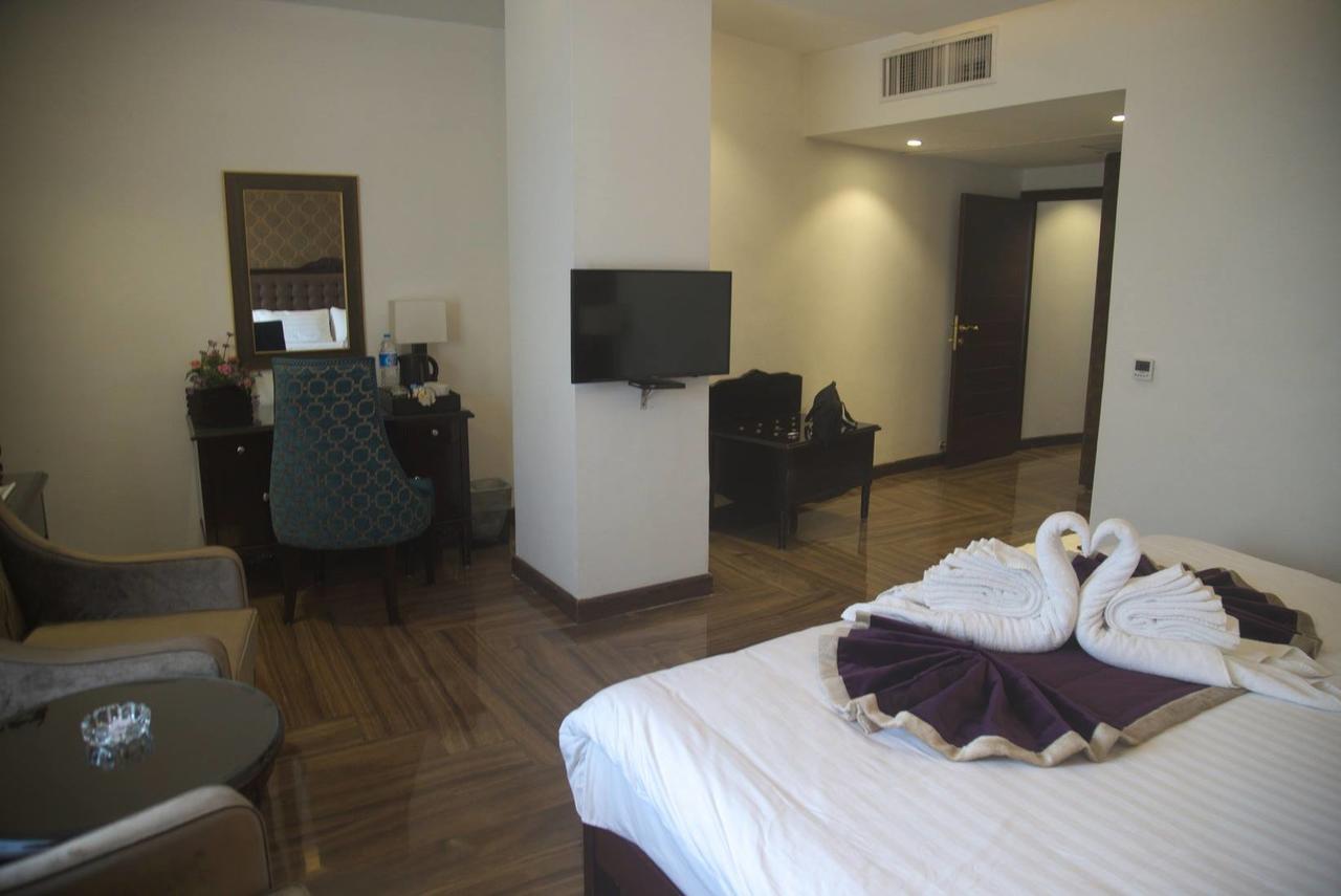 Savoey Hotel 拉合尔 外观 照片