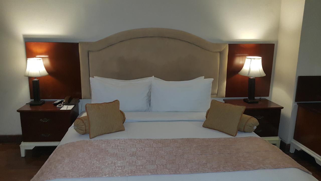 Savoey Hotel 拉合尔 外观 照片